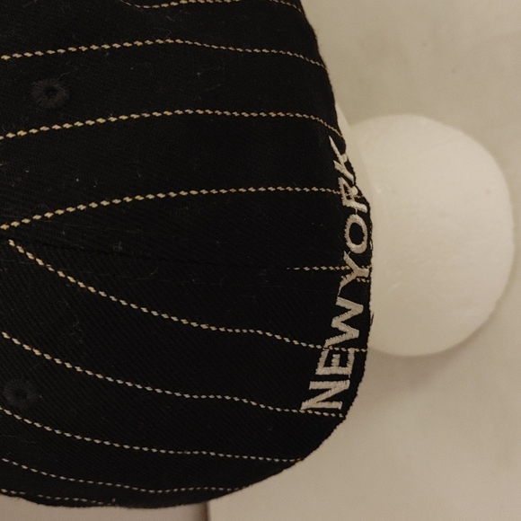 New York Pinstripes hat H1 - Picture 3 of 6